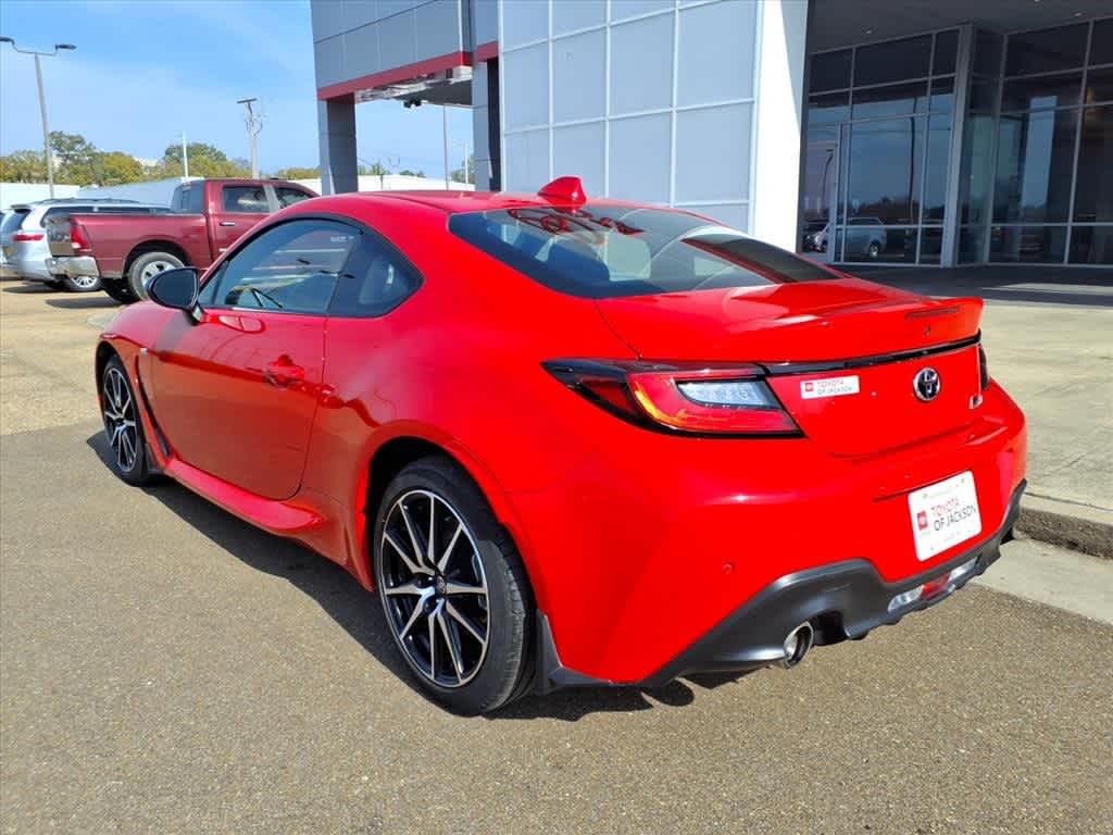 Thumbnail: 2024 Toyota GR86 - 7