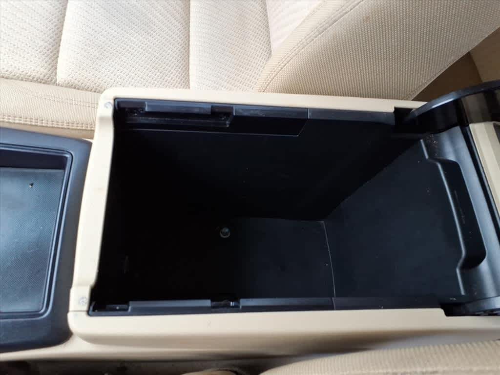 Thumbnail: 2015 Toyota Camry - 22