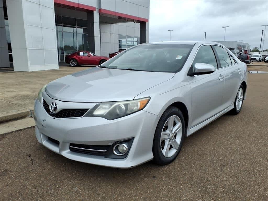 Used 2014 Toyota Camry L Sedan