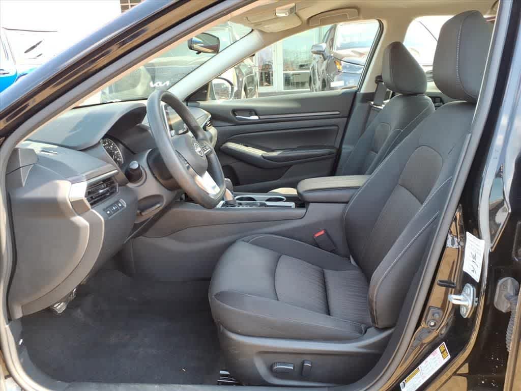 Thumbnail: 2024 Nissan Altima - 24