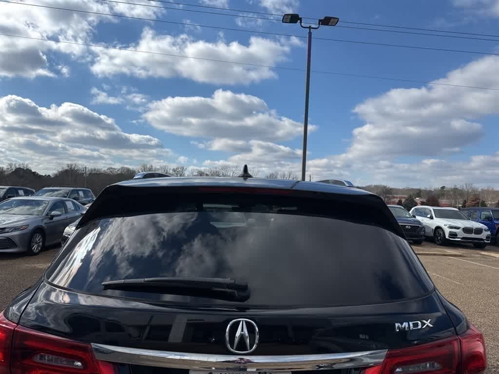 Thumbnail: 2017 Acura MDX - 8