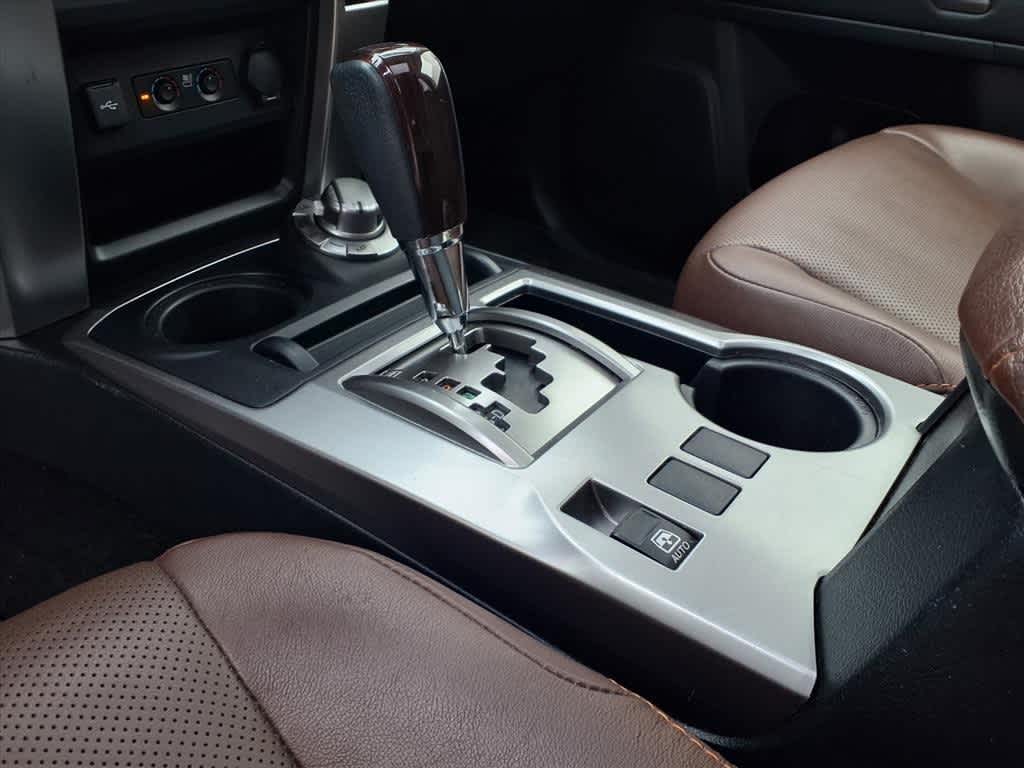 Thumbnail: 2022 Toyota 4Runner - 20