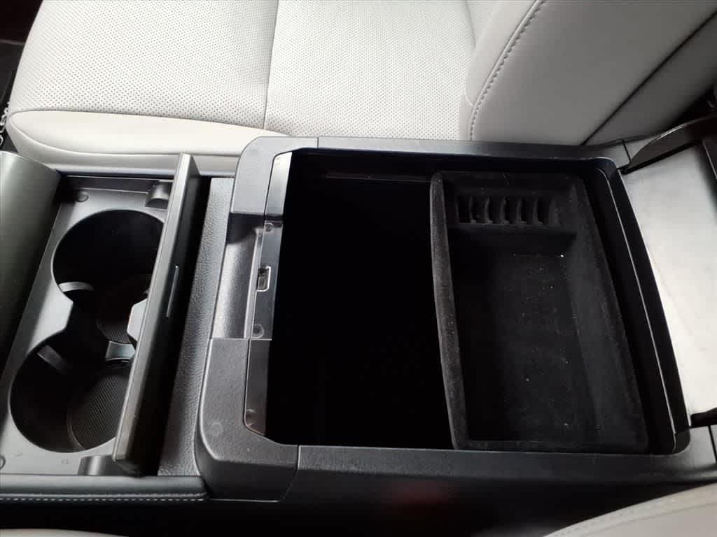 Thumbnail: 2023 Lexus GX - 24