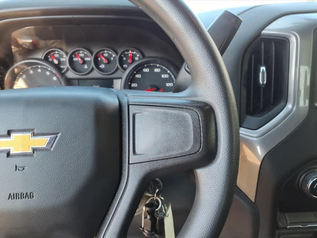 Thumbnail: 2021 Chevrolet Silverado 1500 - 16