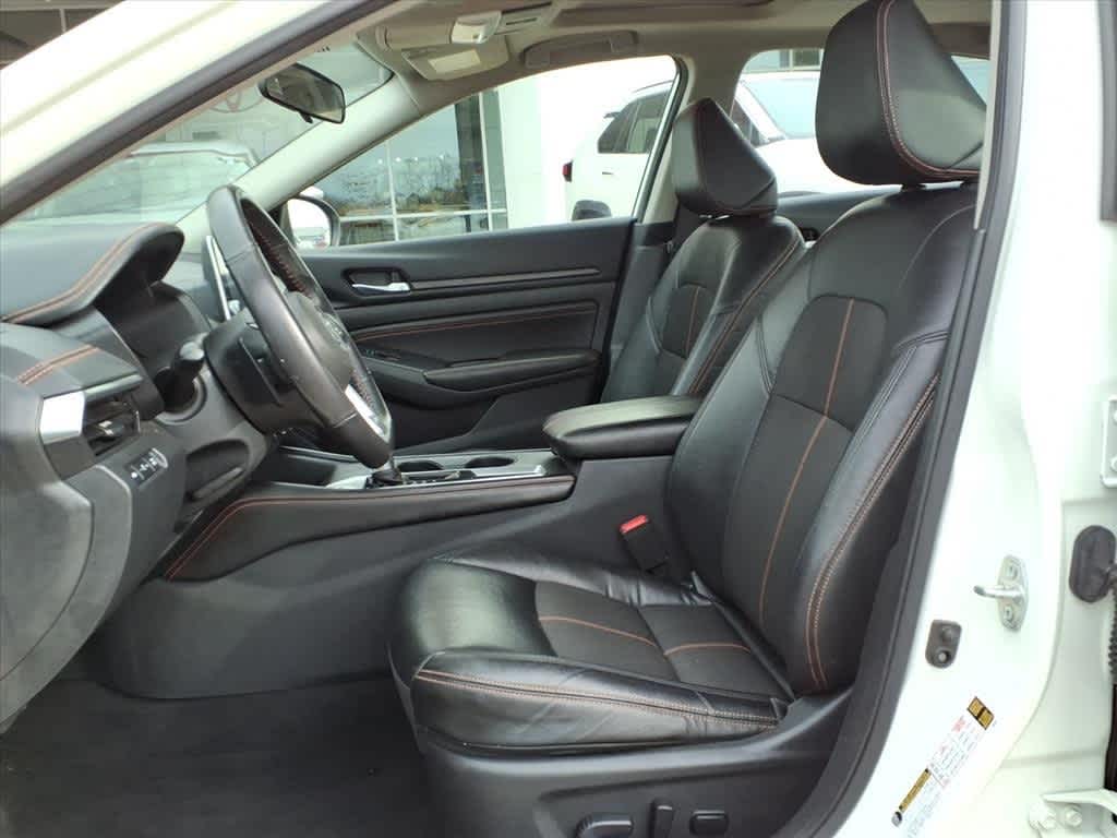 Thumbnail: 2022 Nissan Altima - 25