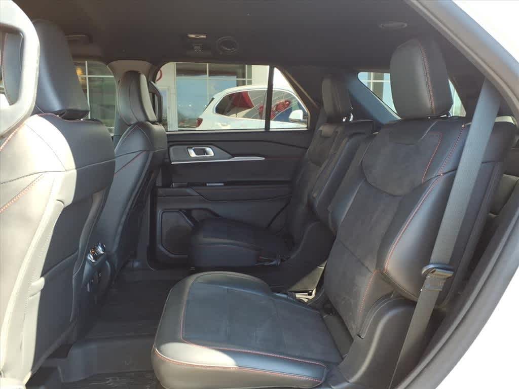 Thumbnail: 2025 Ford Explorer - 28