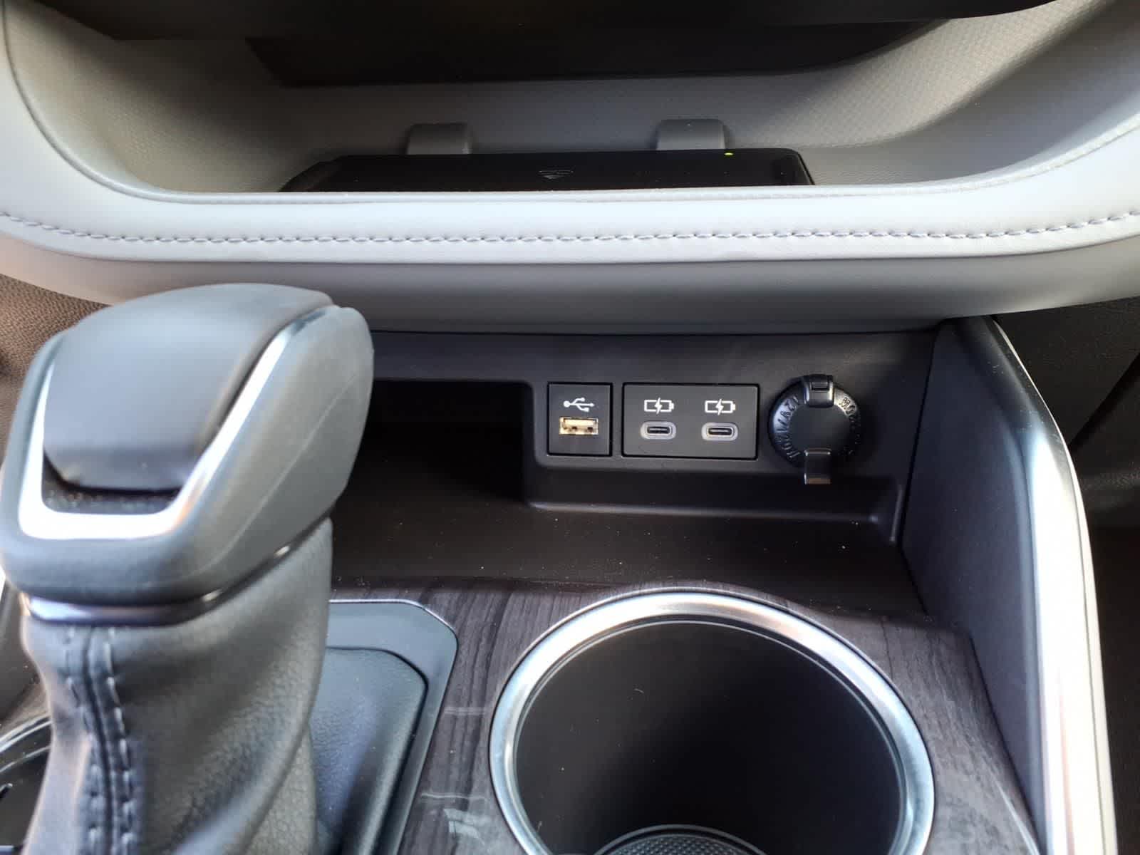 Thumbnail: 2026 Toyota Highlander - 21