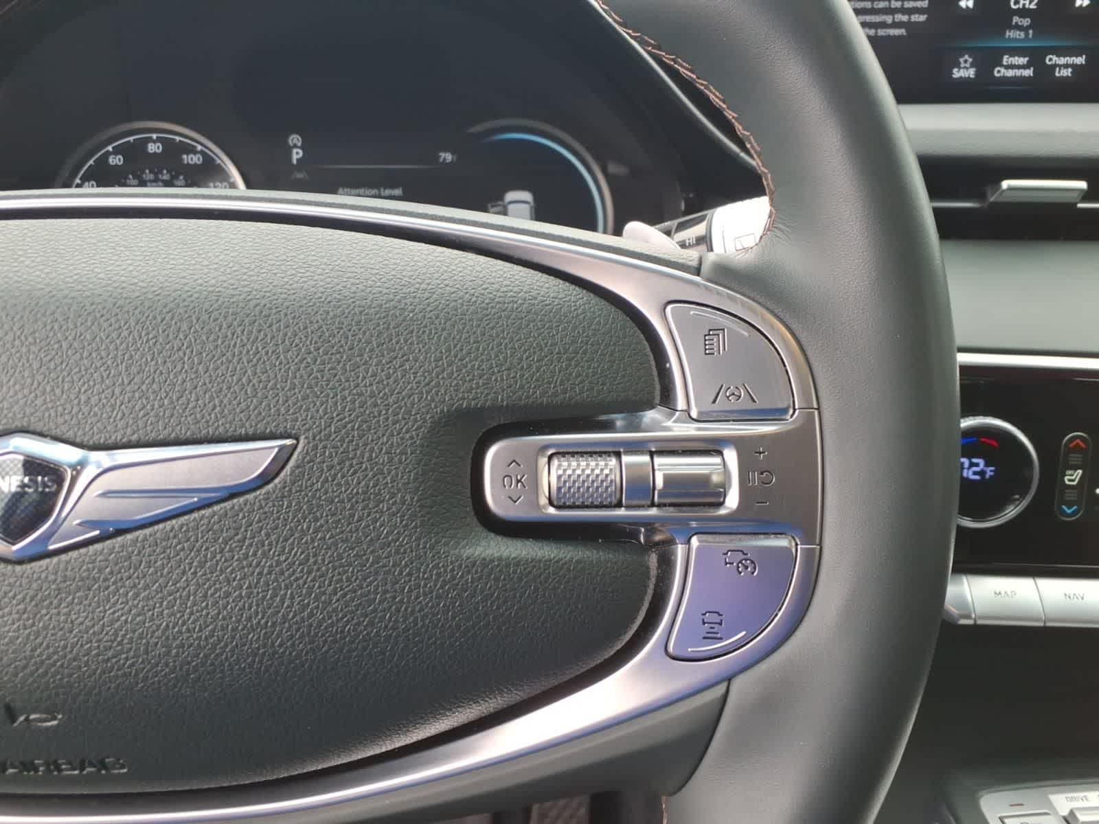 Thumbnail: 2022 Genesis GV70 - 16