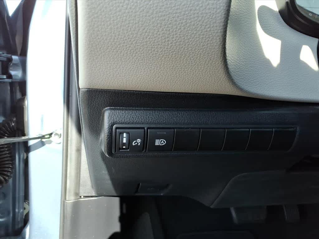 Thumbnail: 2023 Toyota Corolla - 13