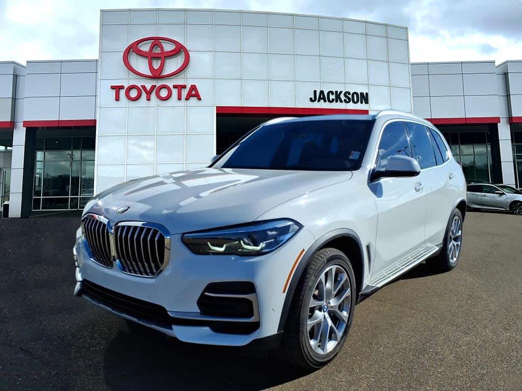 Thumbnail: 2023 BMW X5 - 1