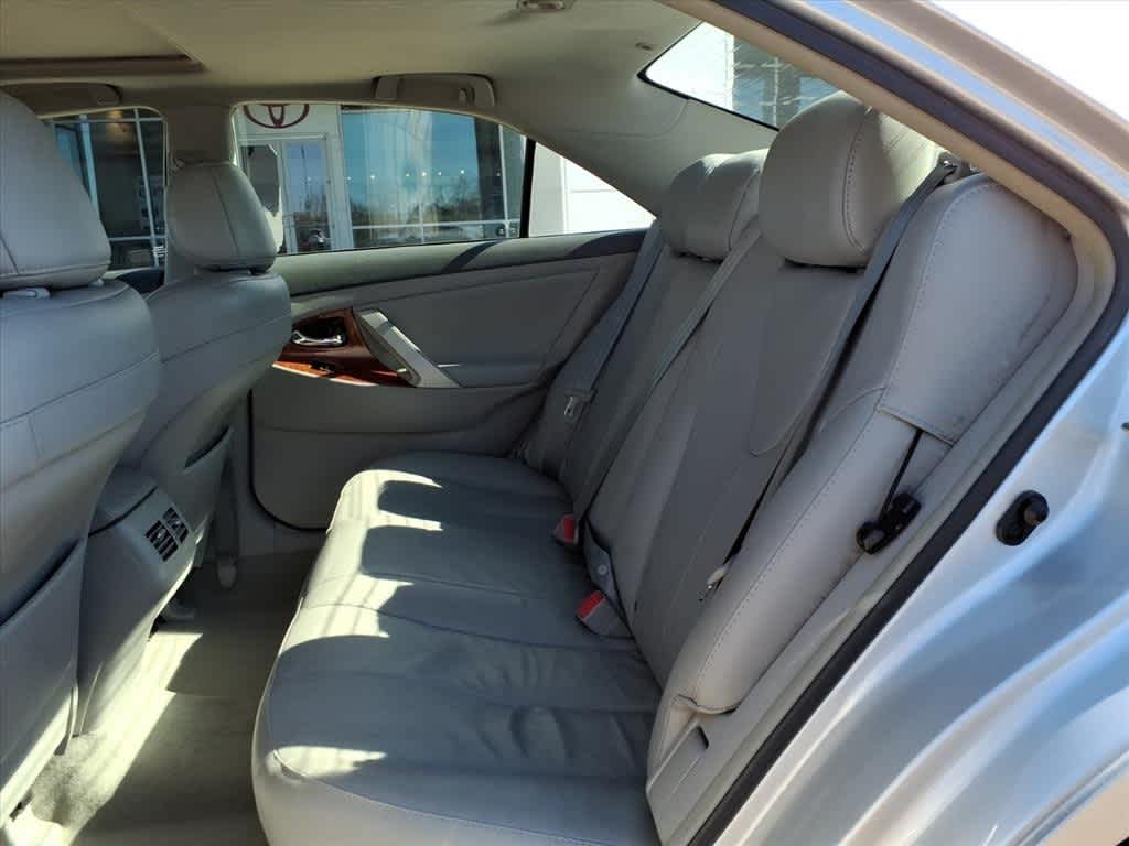 Thumbnail: 2011 Toyota Camry - 28