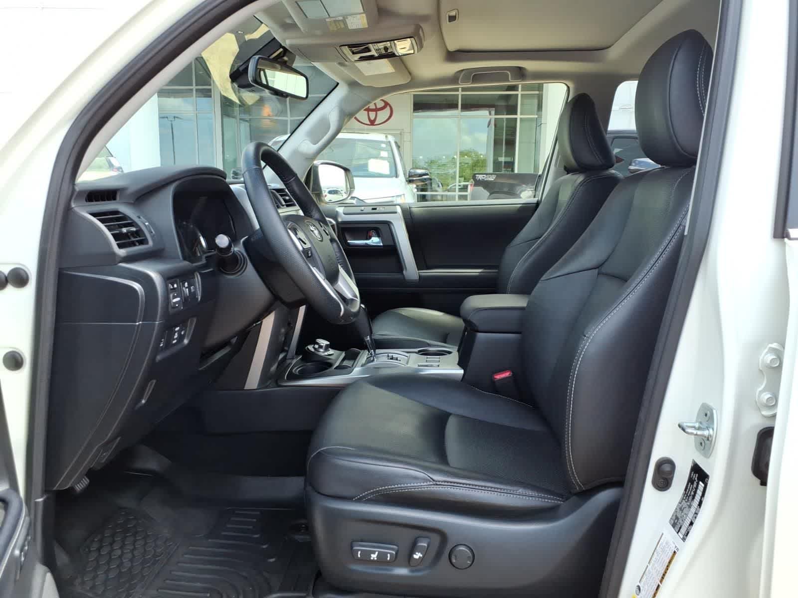 Thumbnail: 2023 Toyota 4Runner - 24