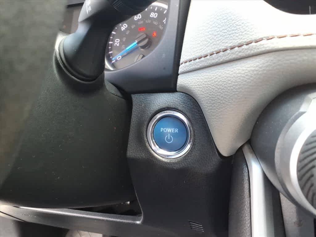 Thumbnail: 2022 Toyota RAV4 - 18