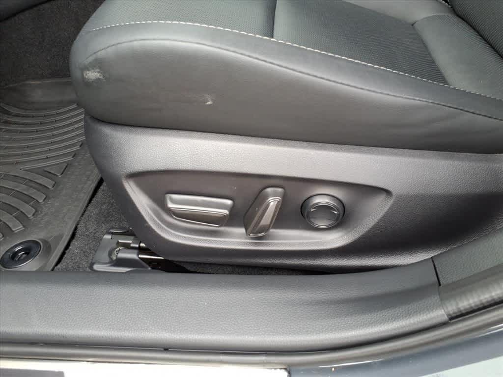 Thumbnail: 2025 Toyota Prius - 12