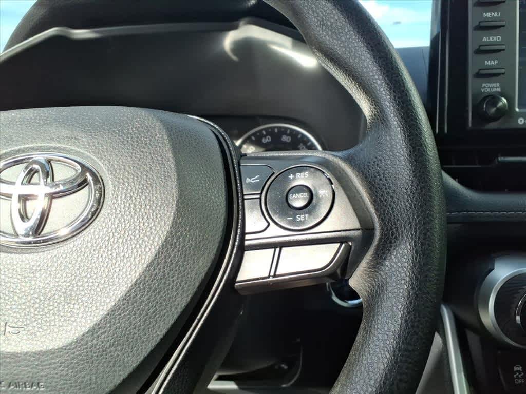 Thumbnail: 2022 Toyota RAV4 - 16