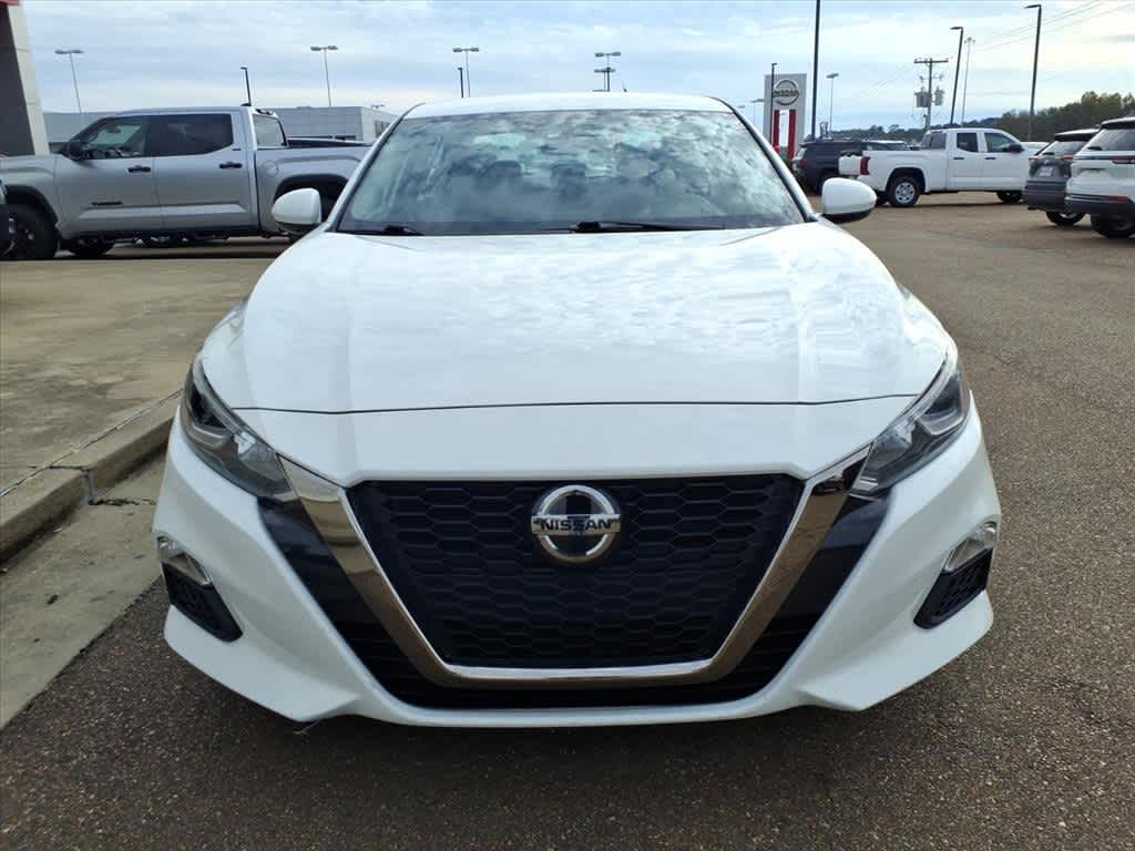 Thumbnail: 2020 Nissan Altima - 2