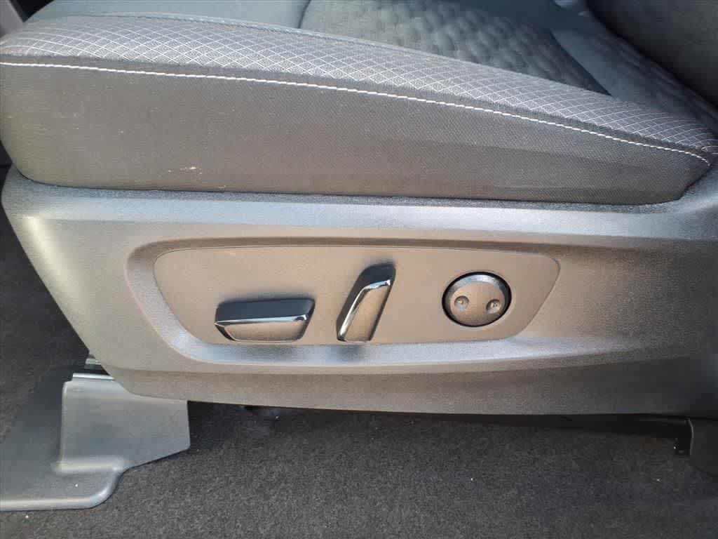 Thumbnail: 2025 Nissan Pathfinder - 12