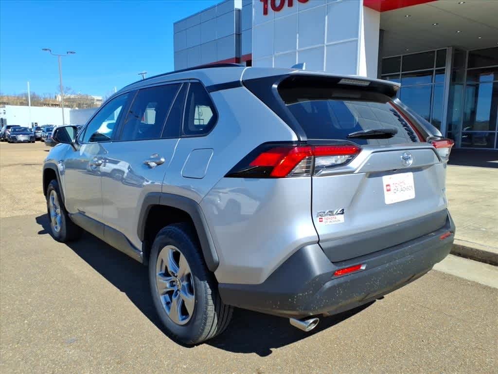 Thumbnail: 2024 Toyota RAV4 - 7