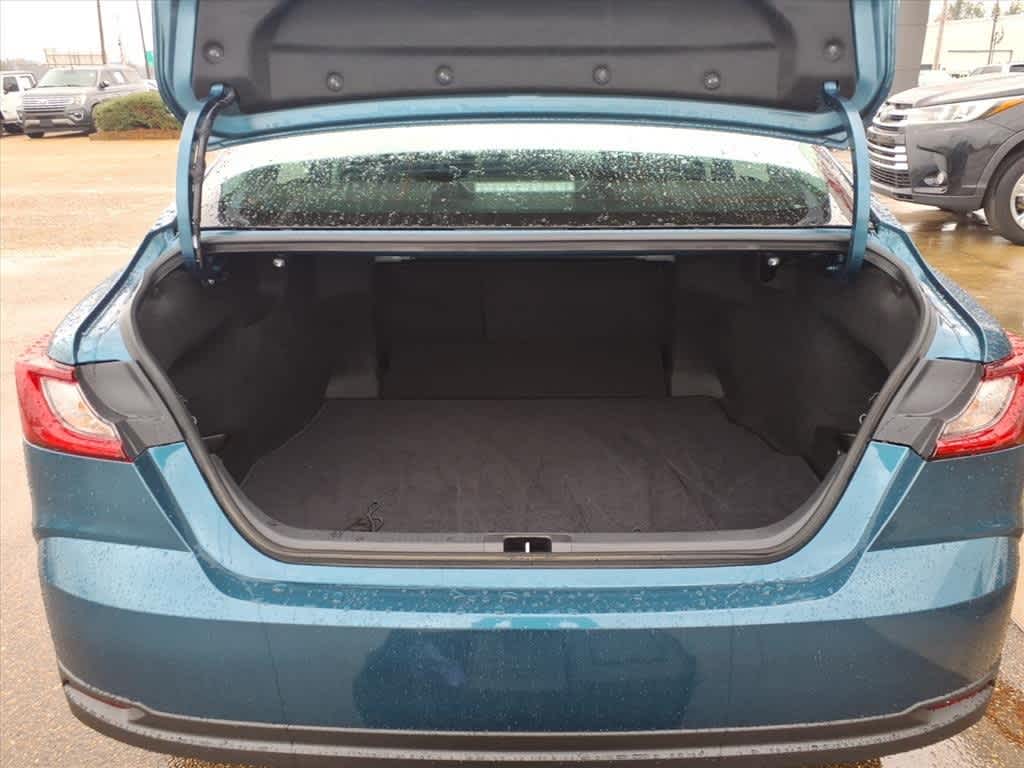 Thumbnail: 2025 Toyota Camry - 8