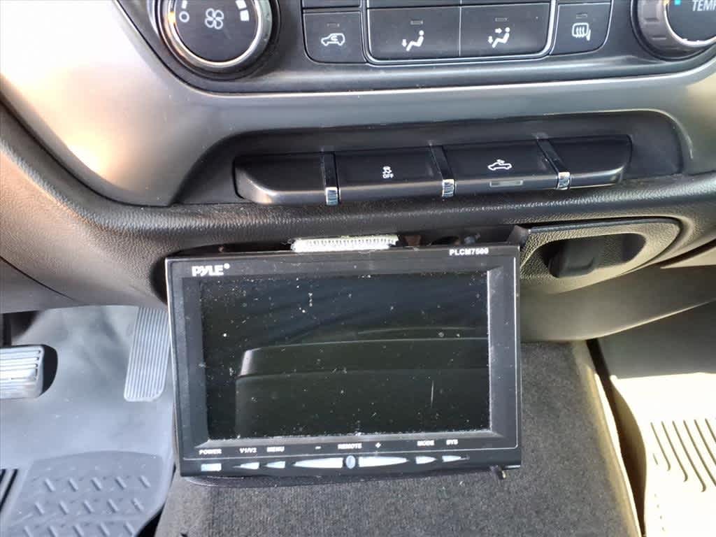 Thumbnail: 2014 Chevrolet Silverado 1500 - 20