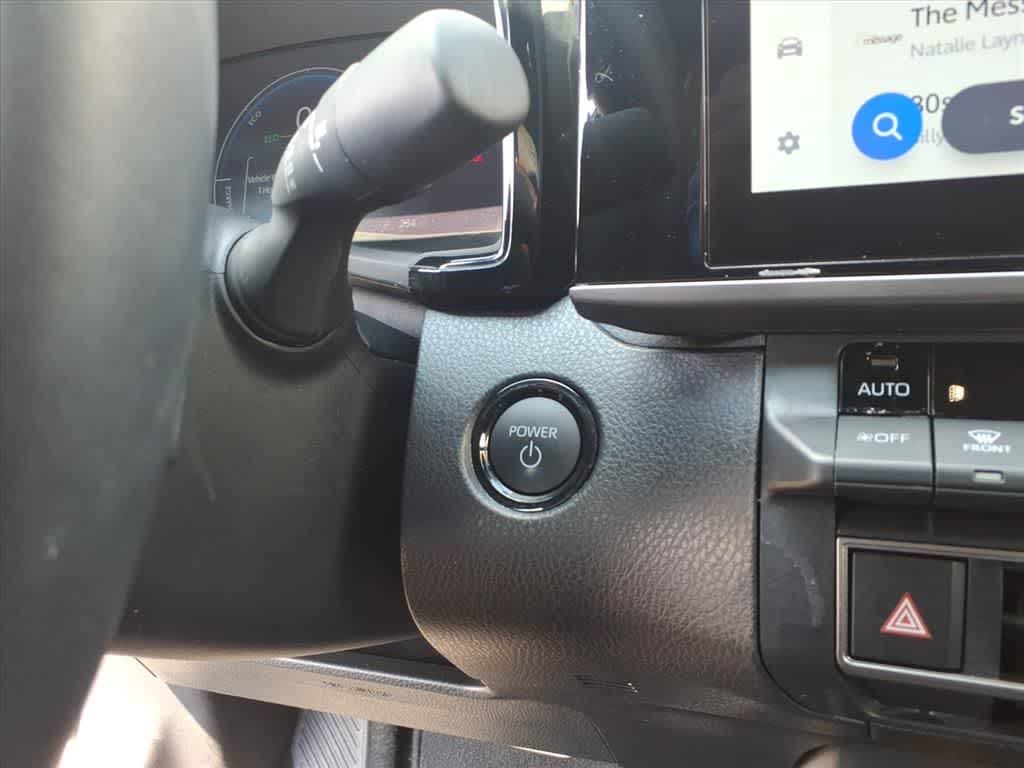 Thumbnail: 2025 Toyota Camry - 17