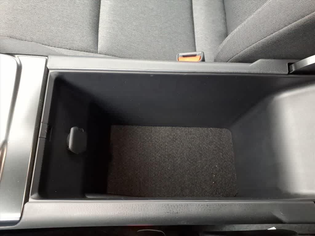 Thumbnail: 2025 Toyota Camry - 22