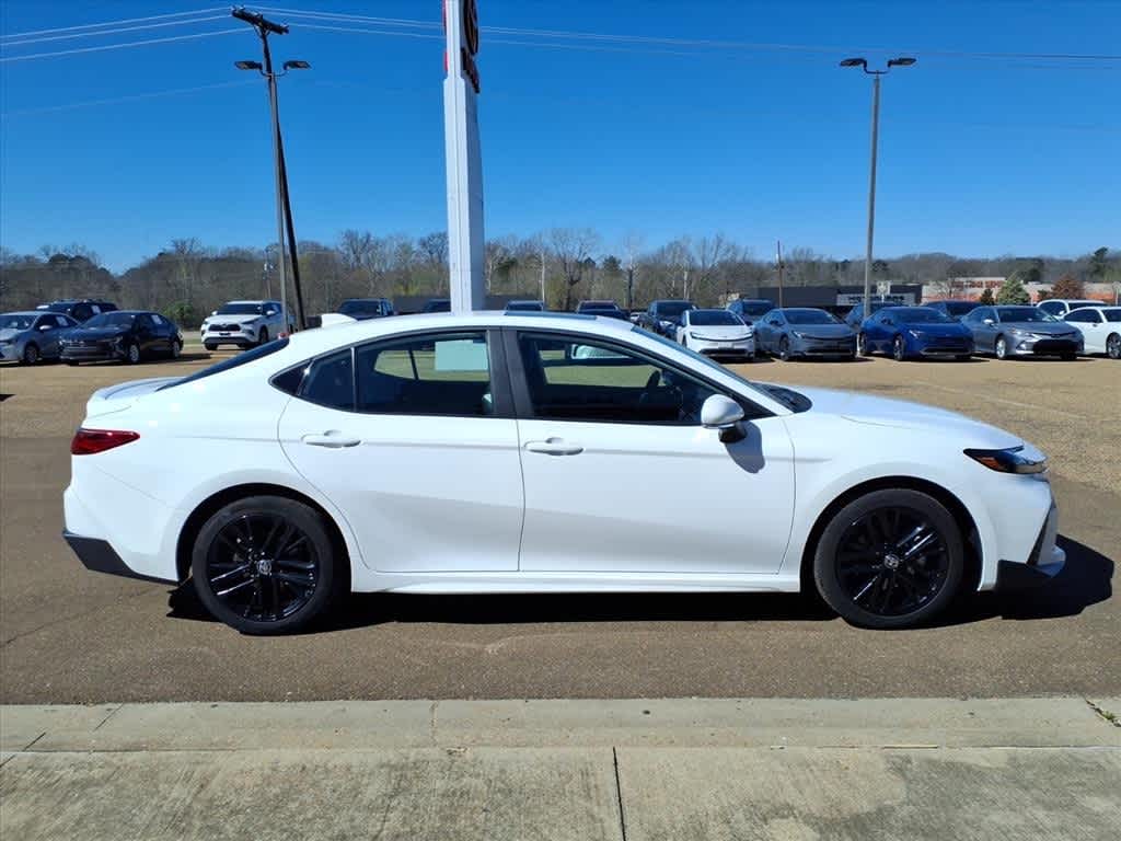 Thumbnail: 2025 Toyota Camry - 4