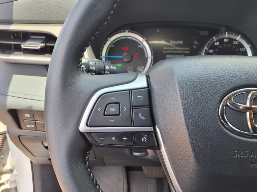 Thumbnail: 2025 Toyota Highlander - 15