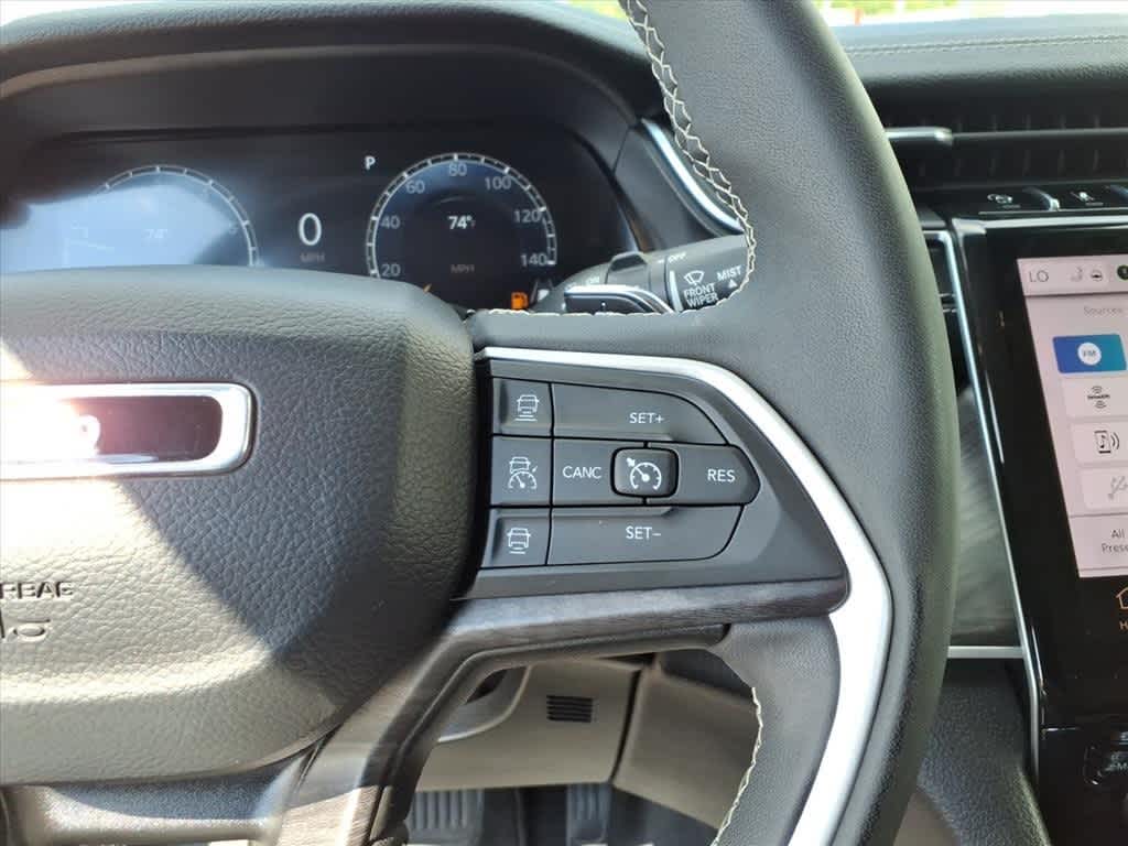 Thumbnail: 2023 Jeep Grand Cherokee - 16