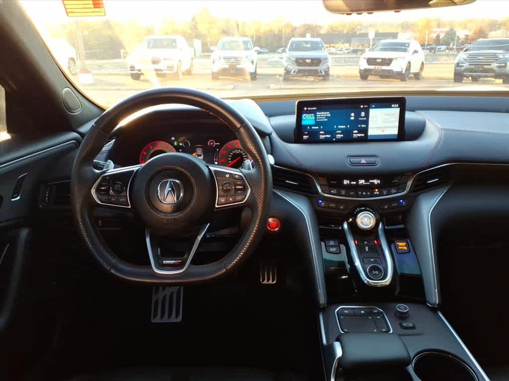 Thumbnail: 2023 Acura TLX - 9