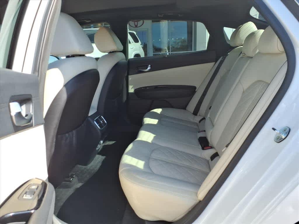 Thumbnail: 2016 Kia Optima - 27