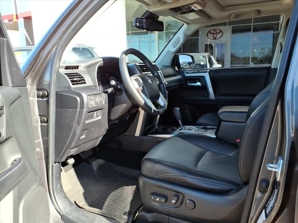 Thumbnail: 2022 Toyota 4Runner - 26