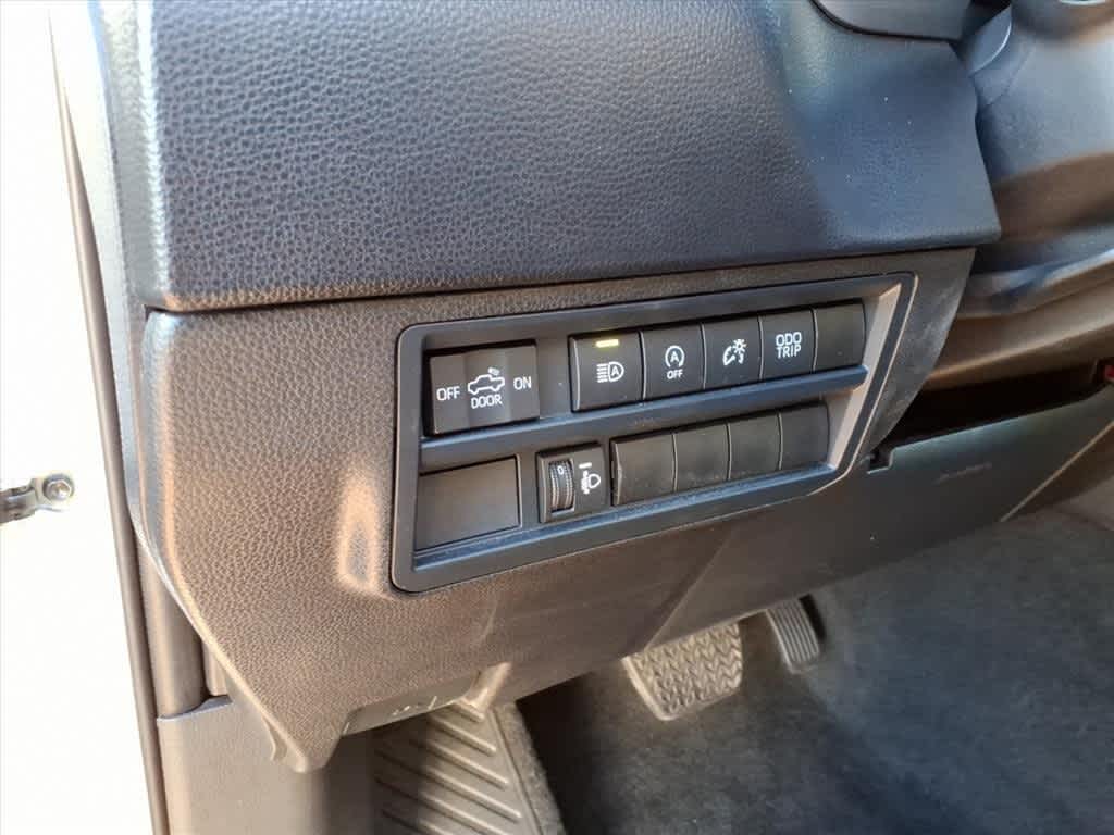 Thumbnail: 2025 Toyota Tundra - 13