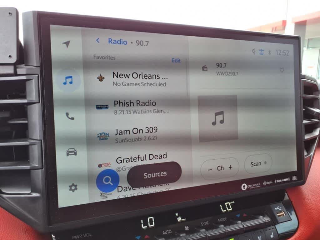 Thumbnail: 2022 Toyota Tundra - 19