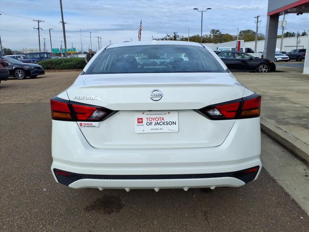 Thumbnail: 2020 Nissan Altima - 6