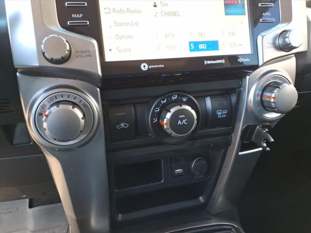 Thumbnail: 2022 Toyota 4Runner - 20