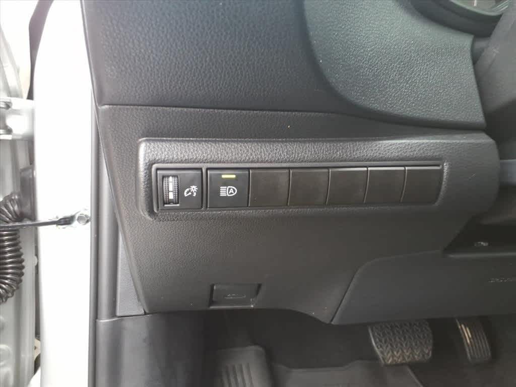 Thumbnail: 2025 Toyota Corolla - 13