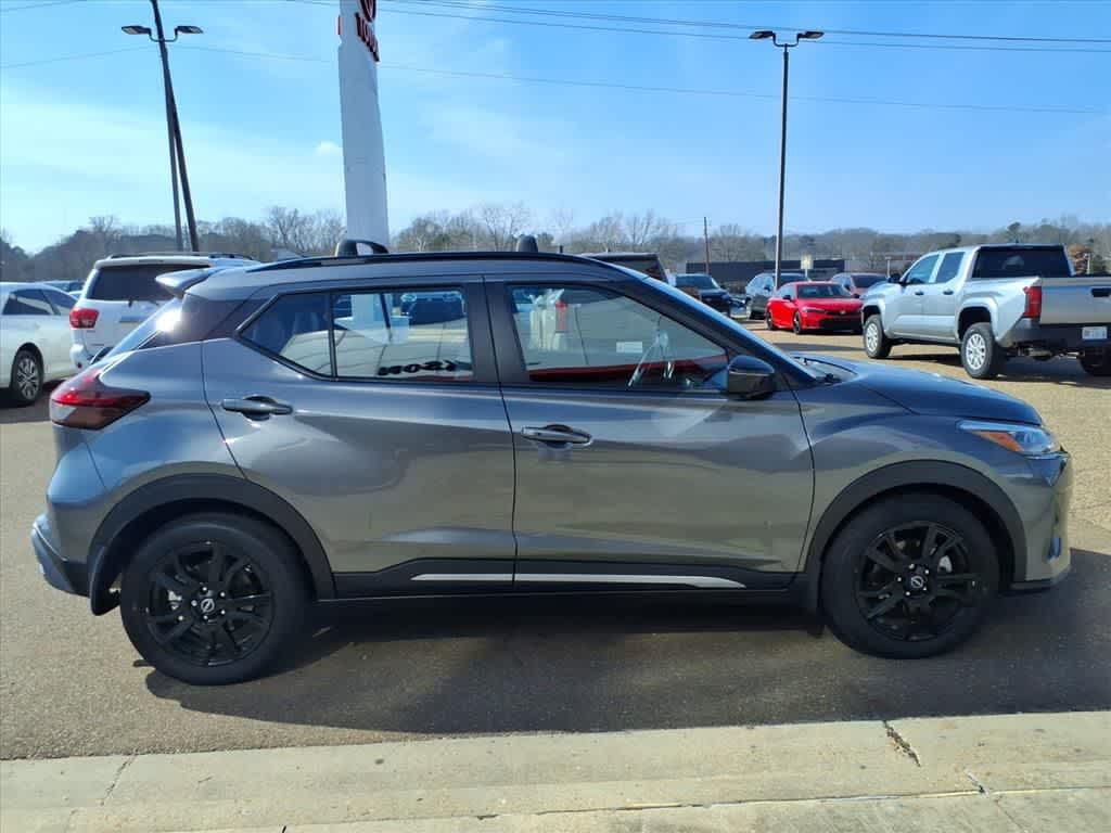 Thumbnail: 2024 Nissan Kicks - 4