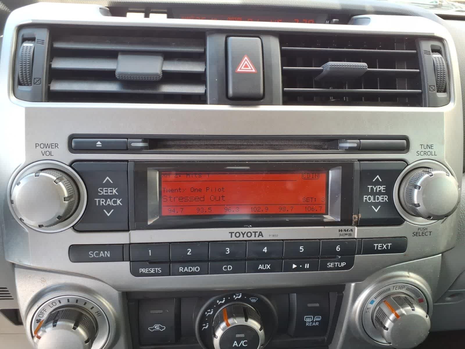 Thumbnail: 2013 Toyota 4Runner - 19