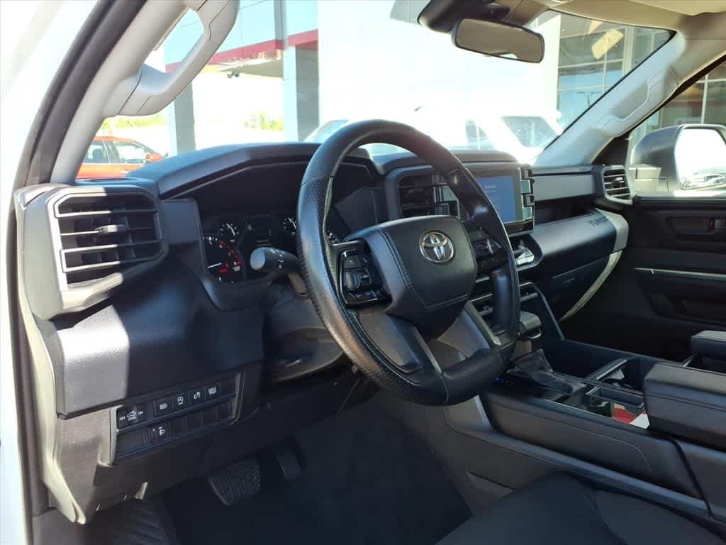 Thumbnail: 2024 Toyota Tundra - 10