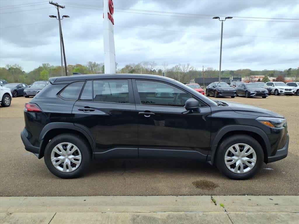 Thumbnail: 2026 Toyota Corolla Cross - 4