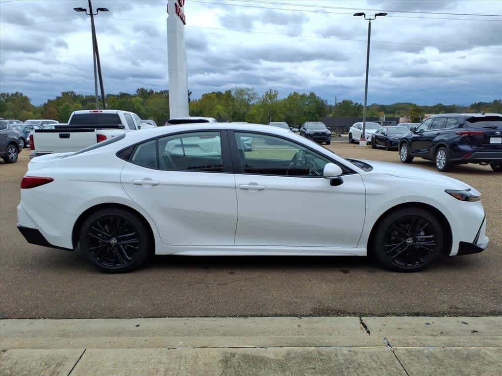 Thumbnail: 2025 Toyota Camry - 4