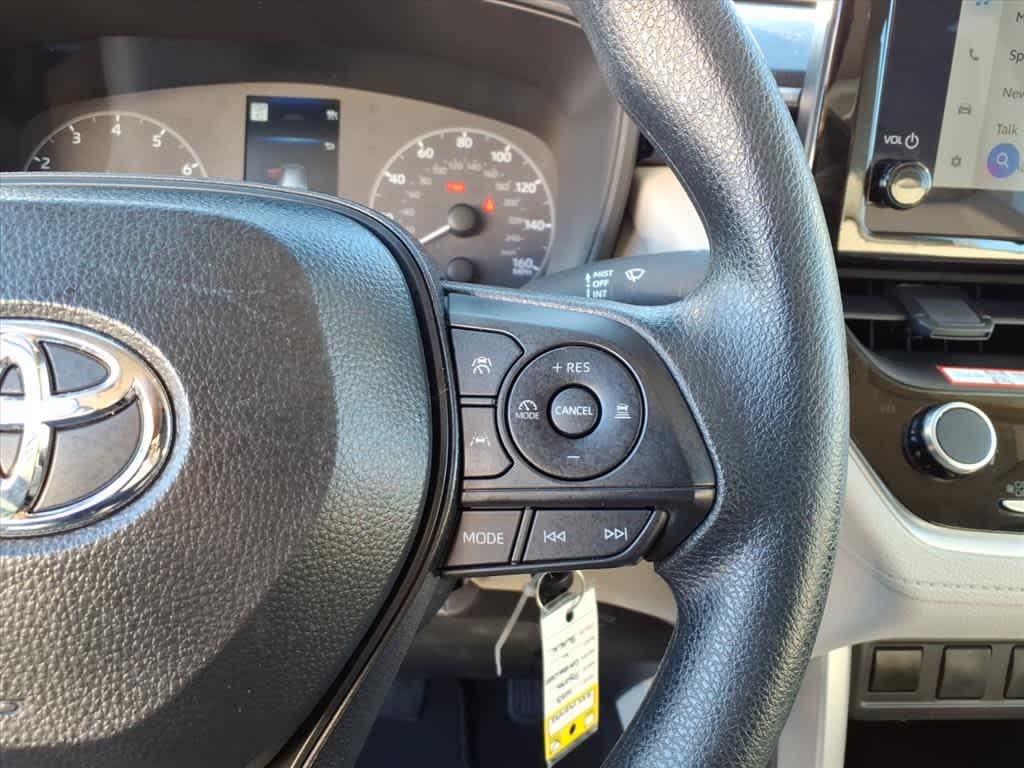 Thumbnail: 2025 Toyota Corolla Cross - 15