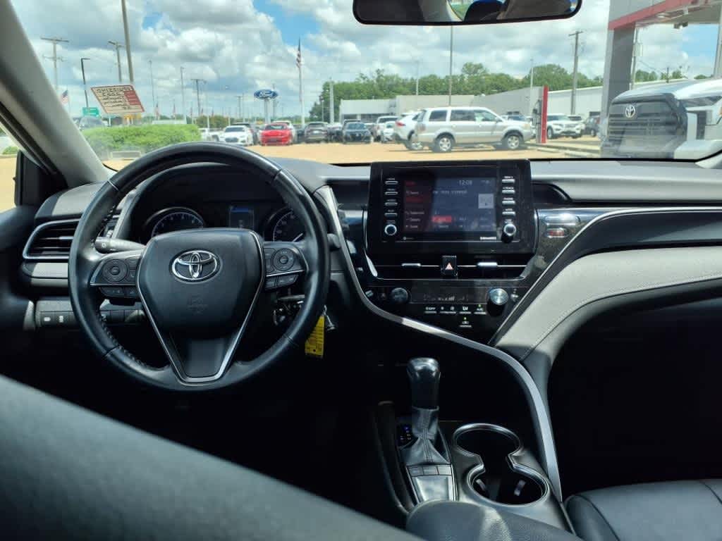 Thumbnail: 2023 Toyota Camry - 9