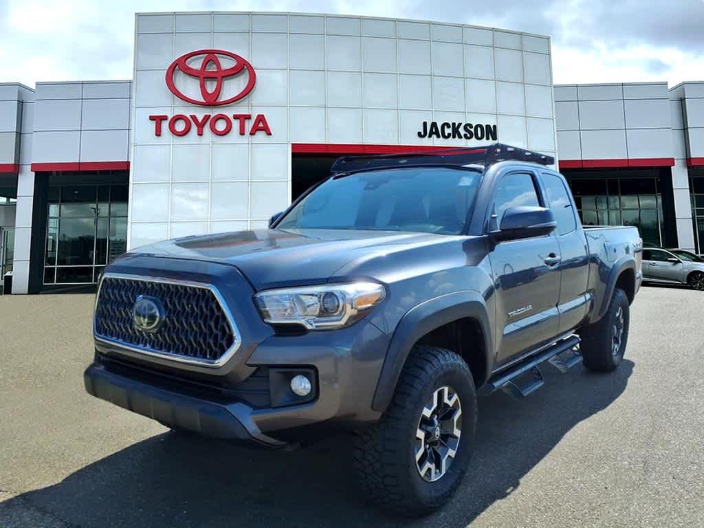 Thumbnail: 2018 Toyota Tacoma - 1