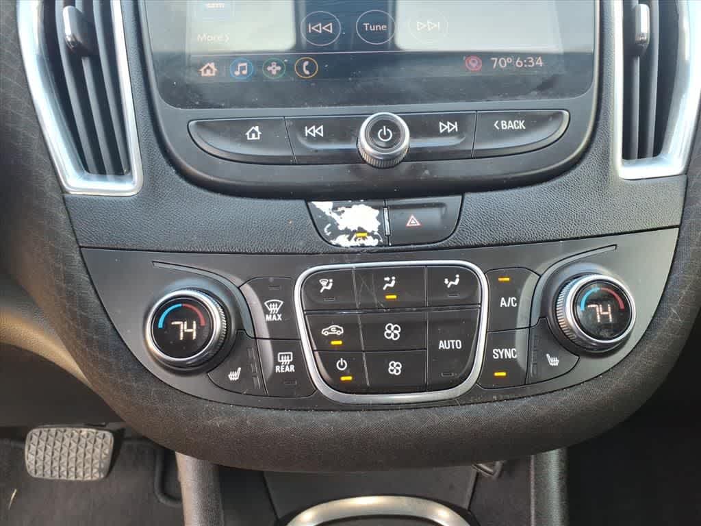 Thumbnail: 2020 Chevrolet Malibu - 20