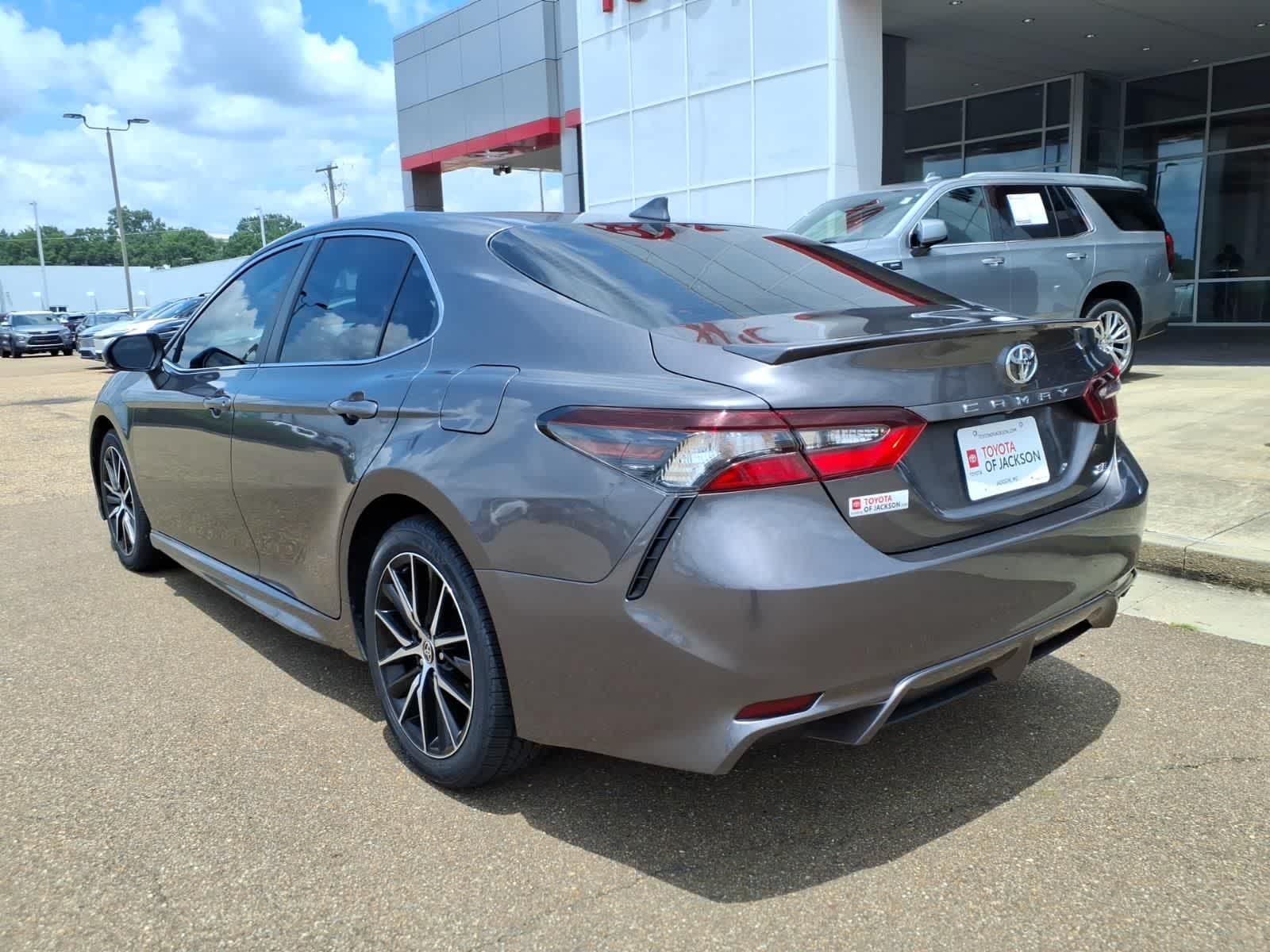 Thumbnail: 2024 Toyota Camry - 7