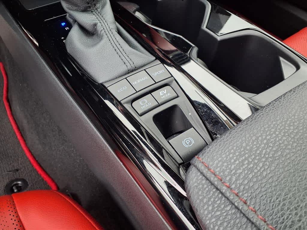 Thumbnail: 2025 Toyota Camry - 19