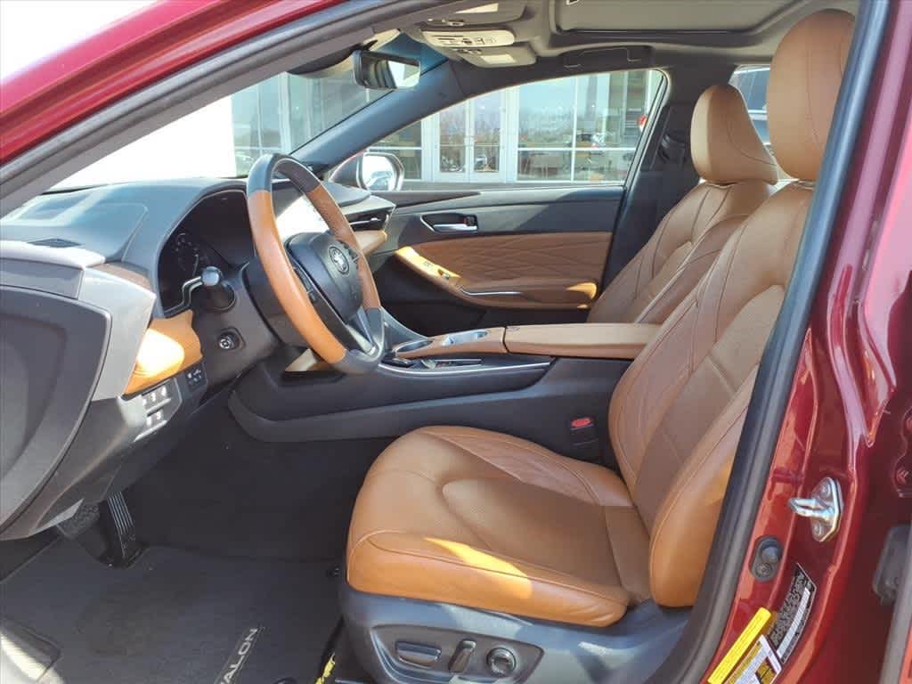 Thumbnail: 2019 Toyota Avalon - 24