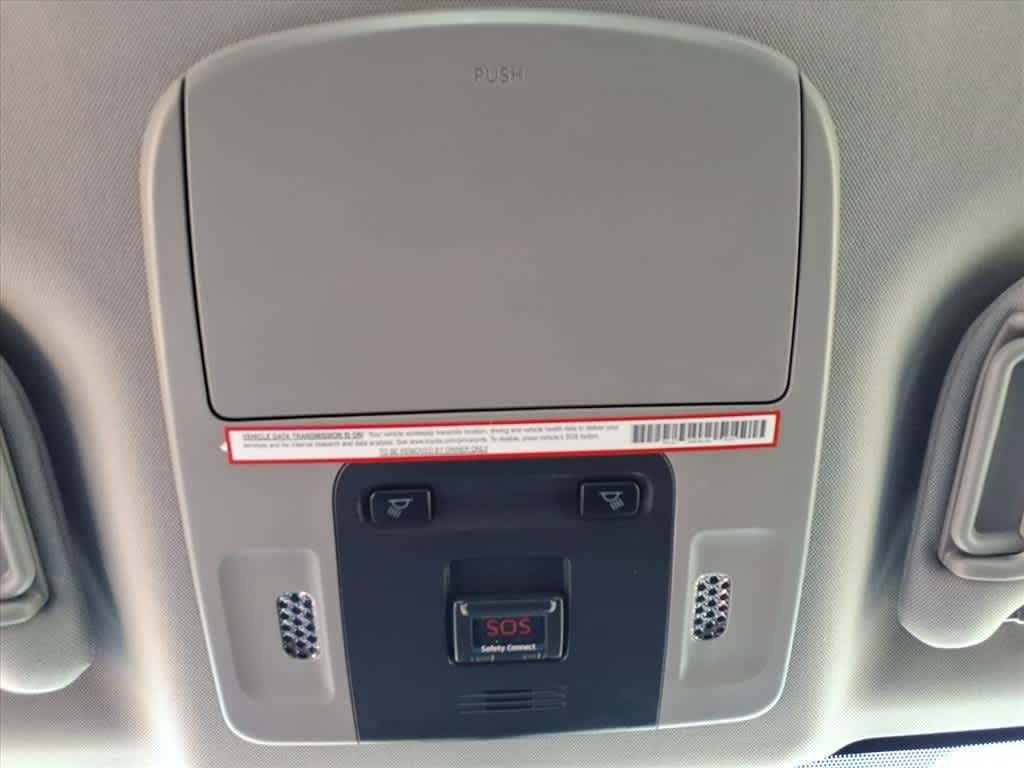 Thumbnail: 2019 Toyota Camry - 23